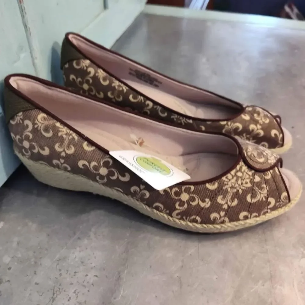 Grasshoppers Purefit Comfort Memory Foam Peep Toe Wedges Womens 7M NEW
